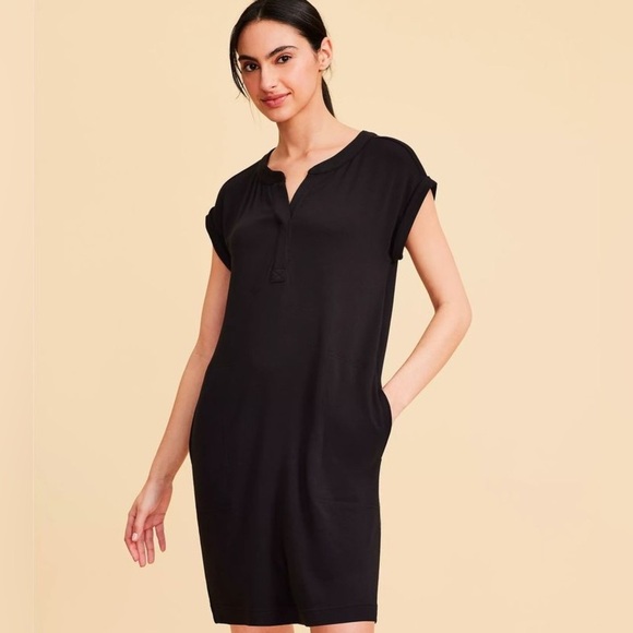 Lou & Grey Signaturesoft Henley Pocket Dress, Small - Picture 1 of 10